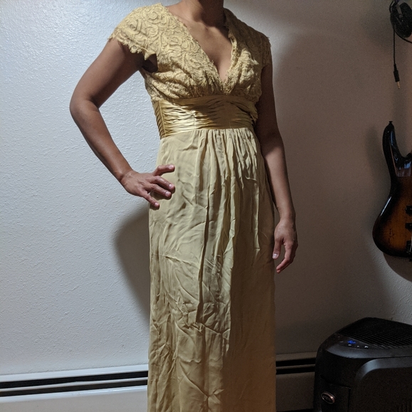 Dress - Picture 4 of 5